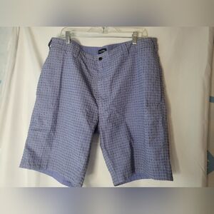 True measure golf shorts